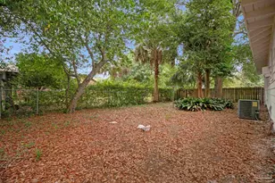 1322 Wisteria Ave, Pensacola, FL 32507 - Photo 37