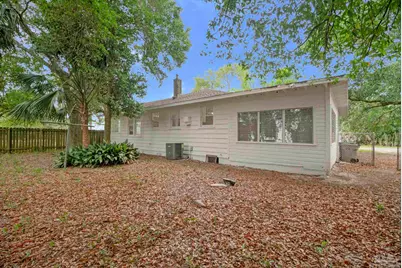 1322 Wisteria Ave, Pensacola, FL 32507 - Photo 41