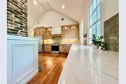 217 N Barcelona, Pensacola, FL 32502 - Photo 9
