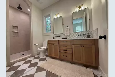 217 N Barcelona, Pensacola, FL 32502 - Photo 37