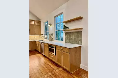 217 N Barcelona, Pensacola, FL 32502 - Photo 3