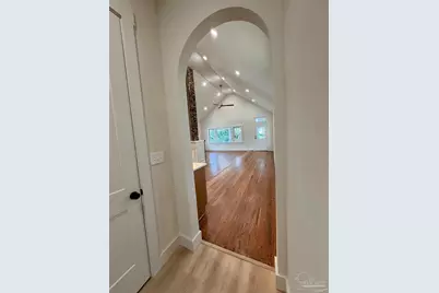 217 N Barcelona, Pensacola, FL 32502 - Photo 13