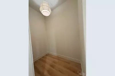 217 N Barcelona, Pensacola, FL 32502 - Photo 35