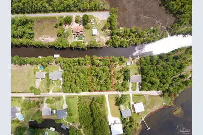 8025 Virginia Ln, Milton, FL 32583 - Photo 1