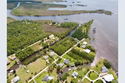 8025 Virginia Ln, Milton, FL 32583 - Photo 3