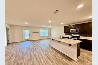 6420 Churchill Cir, Milton, FL 32583 - Photo 3