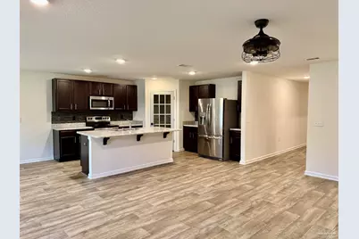 6420 Churchill Cir, Milton, FL 32583 - Photo 9