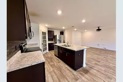 6420 Churchill Cir, Milton, FL 32583 - Photo 11