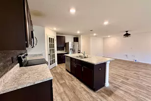6420 Churchill Cir, Milton, FL 32583 - Photo 11