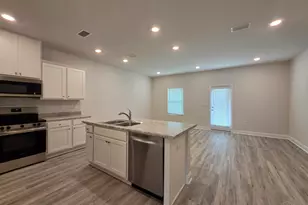 9011 Golden Eye Dr, Pensacola, FL 32506 - Photo 5