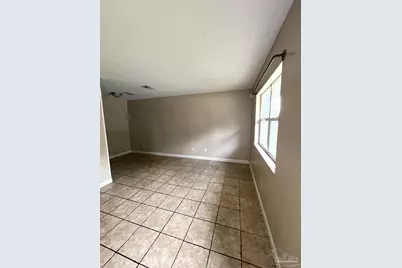 7240 Hilburn Rd #E2, Pensacola, FL 32504 - Photo 3