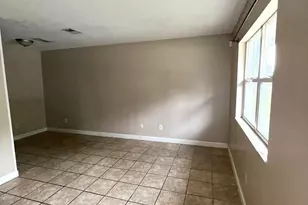 7240 Hilburn Rd, Pensacola, FL 32504 - Photo 3