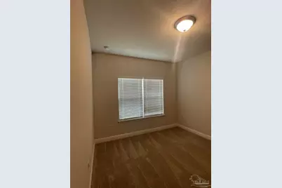 384 Hilburn Ln, Pensacola, FL 32504 - Photo 3