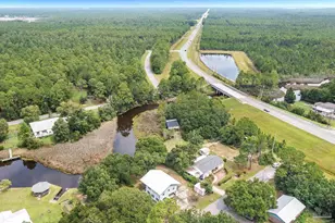 5770 Trout Bayou Cir, Milton, FL 32583 - Photo 5