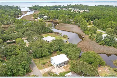 5770 Trout Bayou Cir, Milton, FL 32583 - Photo 3
