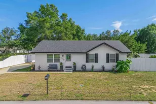 5365 Harmony Ln, Gulf Breeze, FL 32563 - Photo 3