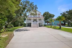 5485 Soundside Dr, Gulf Breeze, FL 32563 - Photo 3