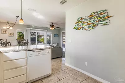 8436 Gulf Ave #624, Navarre Beach, FL 32566 - Photo 11