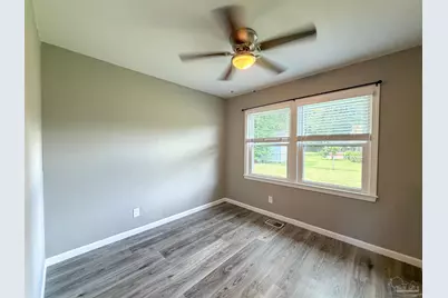 1815 Hallmark Dr, Pensacola, FL 32503 - Photo 19