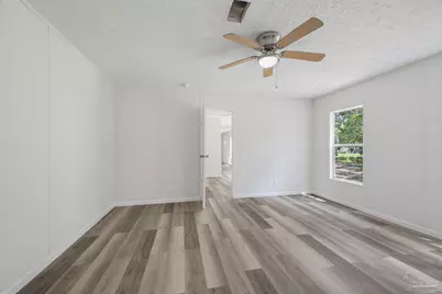 2981 Crittenden Dr, Navarre, FL 32566 - Photo 33