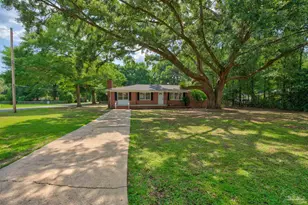6425 Aspen Ave, Milton, FL 32570 - Photo 1