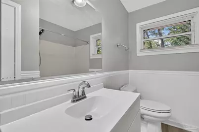 6425 Aspen Ave, Milton, FL 32570 - Photo 9