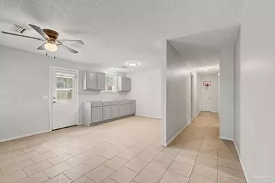 2124 Ledbetter Ln, Pensacola, FL 32507 - Photo 7