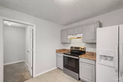 2124 Ledbetter Ln, Pensacola, FL 32507 - Photo 9
