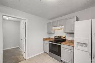 2124 Ledbetter Ln, Pensacola, FL 32507 - Photo 9