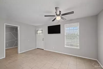 2124 Ledbetter Ln, Pensacola, FL 32507 - Photo 11