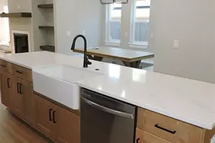 706 N F St, Pensacola, FL 32501 - Photo 11