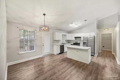 1060 Cobblestone Dr, Pensacola, FL 32514 - Photo 7