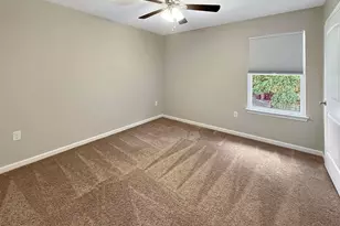 5777 Blackhorse Cir, Pensacola, FL 32526 - Photo 11