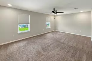 5777 Blackhorse Cir, Pensacola, FL 32526 - Photo 7