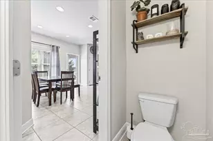 1819 Waterford Sound Blvd, Gulf Breeze, FL 32563 - Photo 15