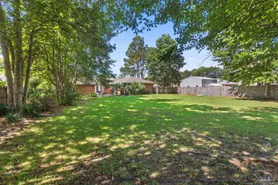 8708 Laredo St, Navarre, FL 32566 - Photo 15