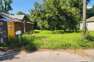 1400 W Jackson St, Pensacola, FL 32501 - Photo 1