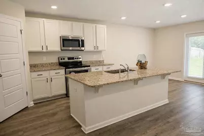 6359 Burrow Ln, Pensacola, FL 32526 - Photo 5