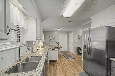 1016 Fleming Dr, Pensacola, FL 32514 - Photo 15