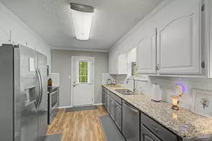 1016 Fleming Dr, Pensacola, FL 32514 - Photo 13