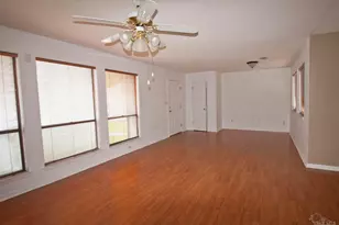 3040 Delmonte Dr, Pensacola, FL 32504 - Photo 7