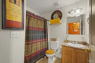 8813 Camshire Cir, Pensacola, FL 32507 - Photo 17