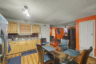 8813 Camshire Cir, Pensacola, FL 32507 - Photo 7