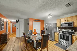 8813 Camshire Cir, Pensacola, FL 32507 - Photo 9