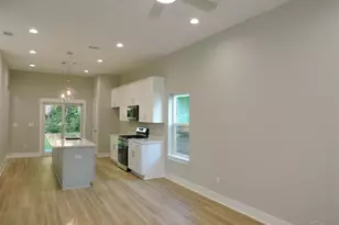706 N F St, Pensacola, FL 32501 - Photo 3