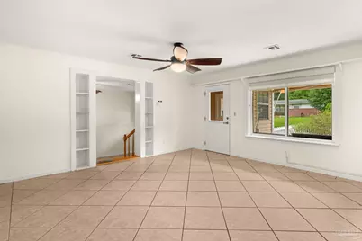 1207 Suburban Dr, Pensacola, FL 32505 - Photo 9