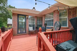 2647 Barefoot Creek Cir, Navarre, FL 32566 - Photo 19