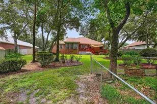 2647 Barefoot Creek Cir, Navarre, FL 32566 - Photo 23