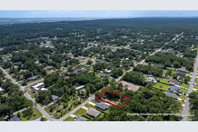 8410 Lucena St, Navarre, FL 32566 - Photo 3