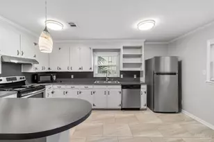 3115 E Lloyd St, Pensacola, FL 32503 - Photo 9